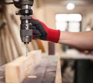 Capacitación herramientas: Cortadora de hilo caliente, Taladro de columna, Cámara termográfica, Horno de reflujo