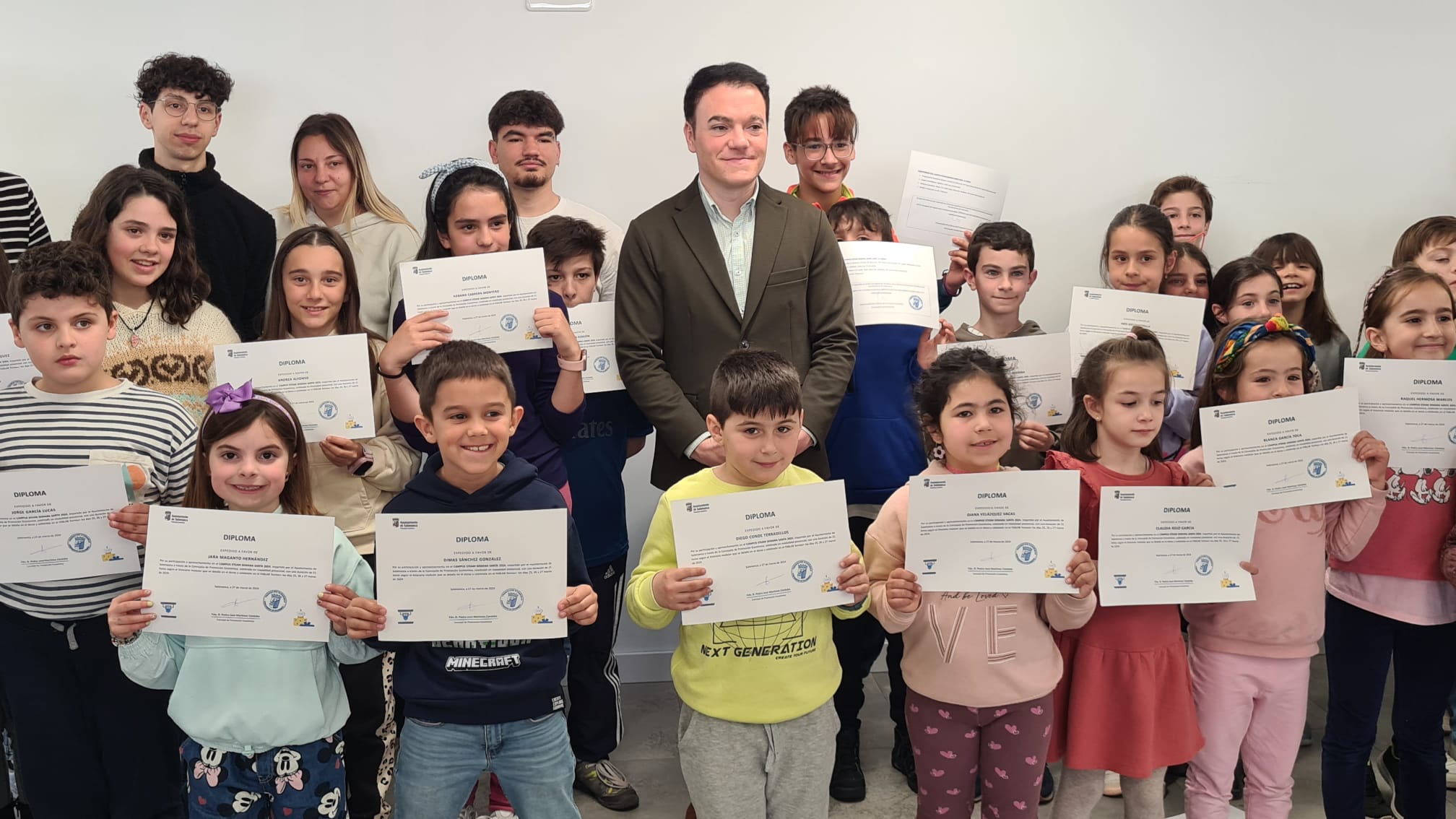Entrega de diplomas del Campus de Semana Santa en el Centro TORMES